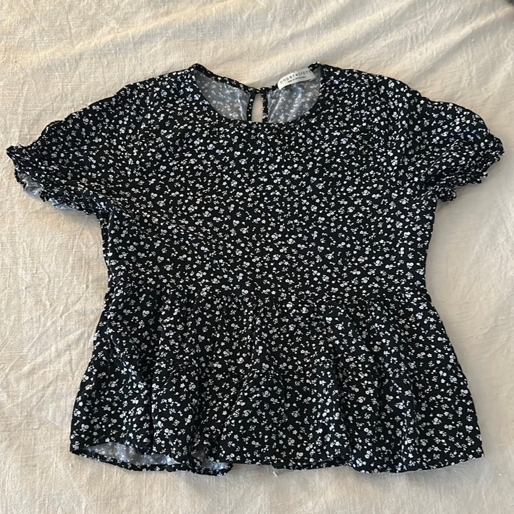 Paper Crane- Black and White Floral Print Top